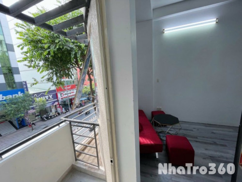 Cho thuê studio ban công quận 4