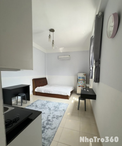 Căn hộ full noi thất mới 100%