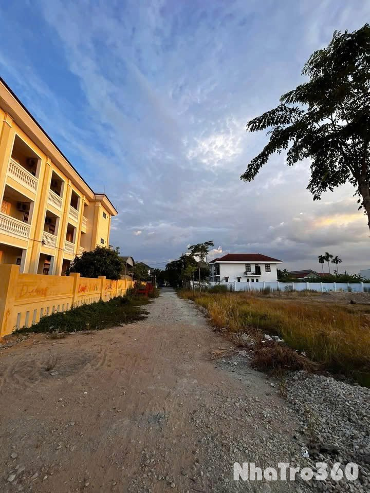 🏠 Cho thuê 1000m2 đất trống sát đường Phạm Văn Đồng, Phú Thượng, Huế giá rẻ
