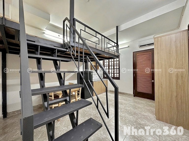 Căn hộ có gác cửa sổ 40m2 gần ETOWN