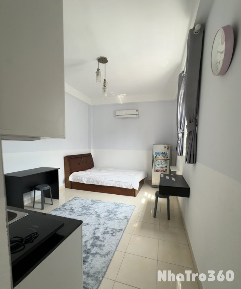 Căn hộ full noi thất mới 100%