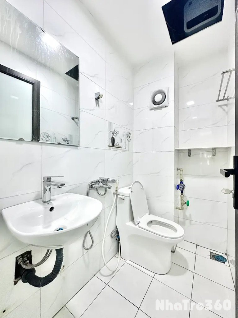 147/75/15 Triều Khúc