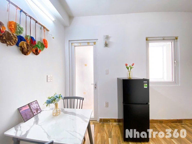 CHO THUÊ STUDIO CỬA SỔ TÁCH BẾP FULL NỘI THẤT QUẬN 10 NGAY ĐẠI HỌC KINH TẾ