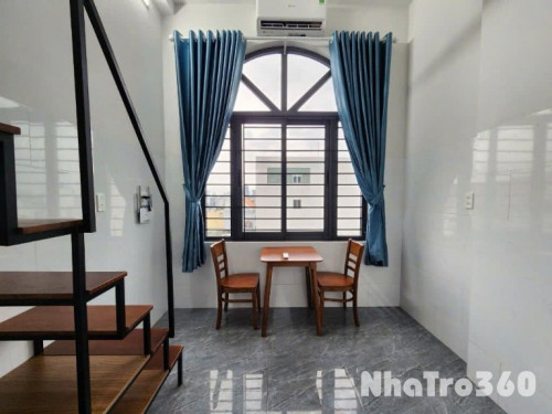 Căn hộ gác cao, cửa sổ lớn gần RMIT, TDT, Lotte Q7