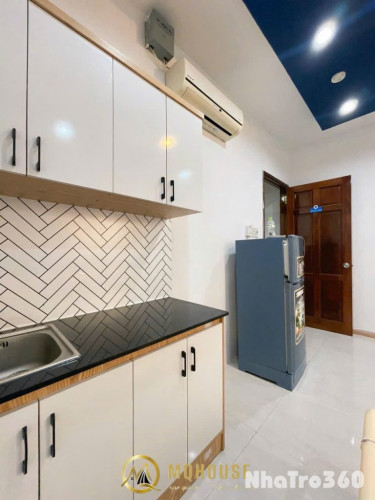 CĂN HỘ CỬA SỔ FULL NỘI THẤT QUẬN 1