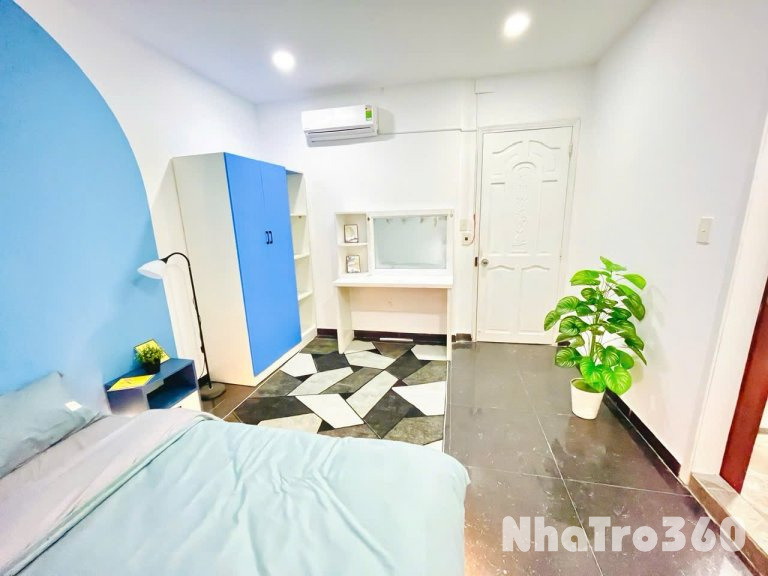 CĂN HỘ CỬA SỔ FULL NỘI THẤT QUẬN 1 NGAY CẦU NGUYỄN VĂN CỪ