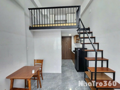 Căn hộ gác cao, cửa sổ lớn gần RMIT, TDT, Lotte Q7