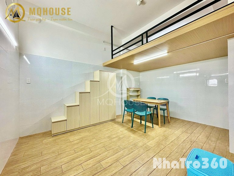 Phòng ban công giá rẻ full nội thất có máy lạnh