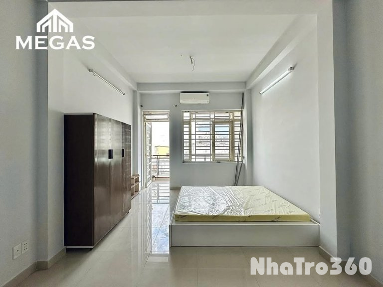 Studio rộng rãi - ban công thoáng - gần chợ Phạm Văn Hai quận Tân Bình