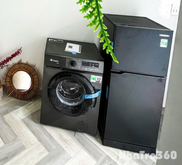 CĂN HỘ 2PN CÓ BANCON THANG MÁY QUẬN 10