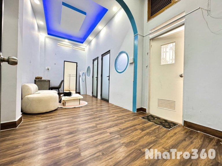 CĂN HỘ 2PN CÓ BANCON THANG MÁY QUẬN 10