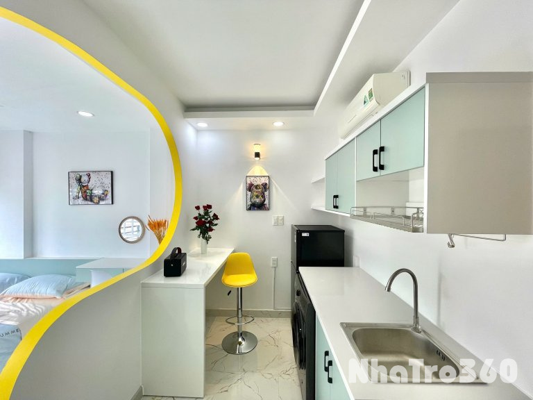 Cho thuê căn hộ ban công, Q1 || ngay Trần Hưng Đạo || gần Đại Học Sài Gòn, cầu Chữ Y, cầu Nguyễn Văn Cừ