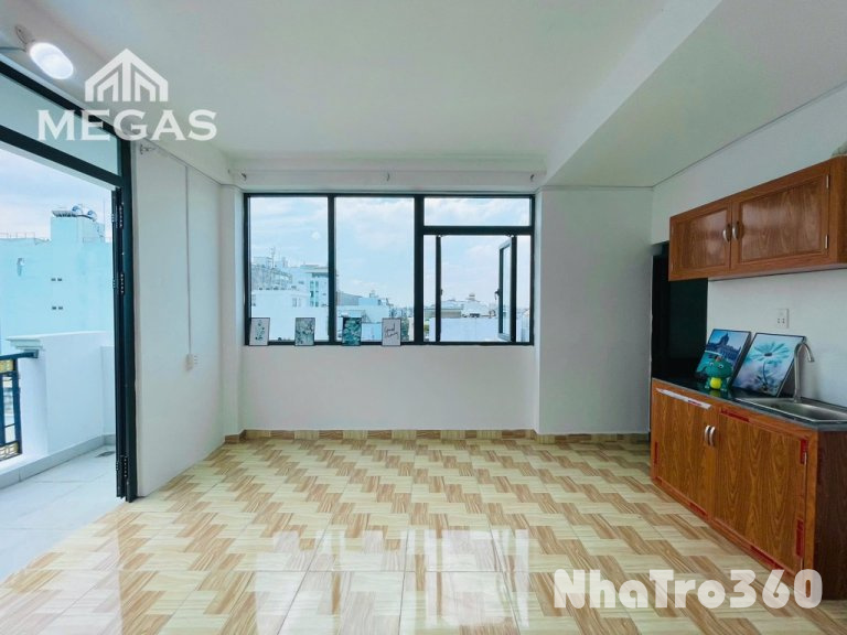 Ngay Ngã tư 4 xã, 35m2, ban công lớn, thoáng mát