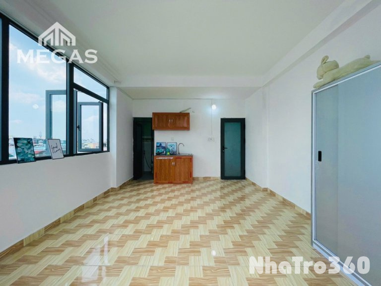 Ngay Ngã tư 4 xã, 35m2, ban công lớn, thoáng mát