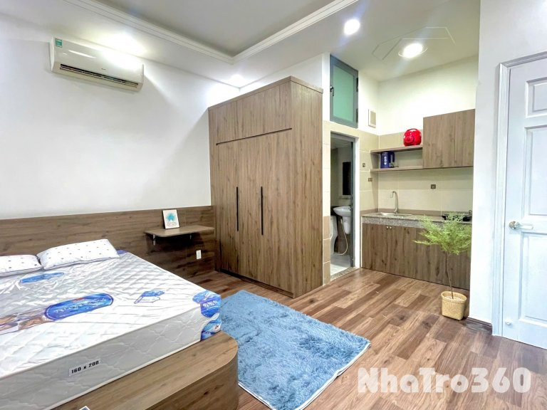 Studio ban công full nội thất gỗ siêu đẹp gần Etown Cộng Hòa quận Tân Bình