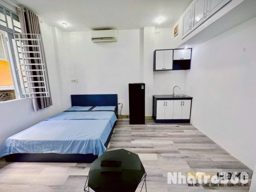 Cho thuê studio có cửa sổ trời tại khánh hội quận