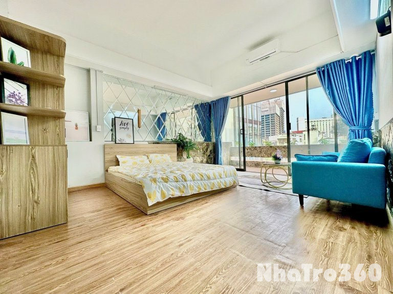Cho Thuê Căn Hộ 1PN Full Nội Thất Bancol Rộng View Đẹp Gần Nhà Thờ Đức Bà