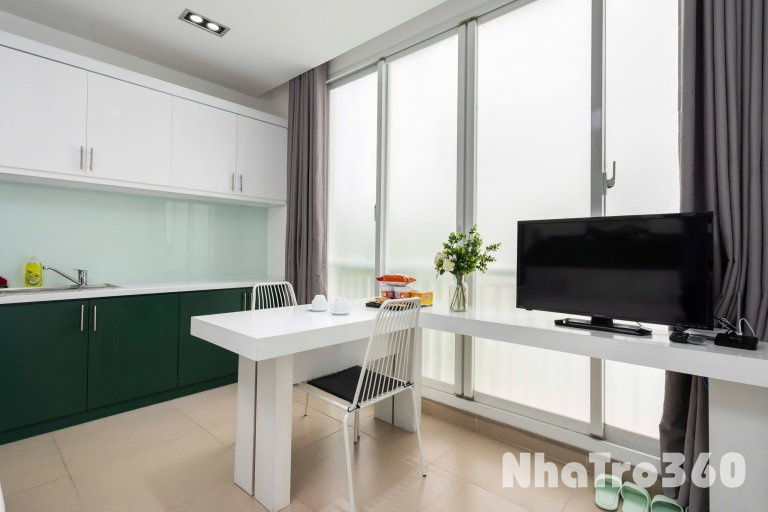CHO THUÊ CĂN HỘ BAN CÔNG FULL NỘI THẤT QUẬN 3 GẦN DINH ĐỘC LẬP