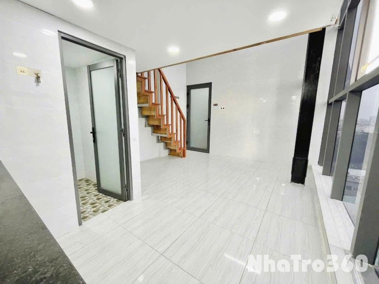 Căn hộ DUPLEX khôgn giới hạn người ở với cửa sổ to full nội thất