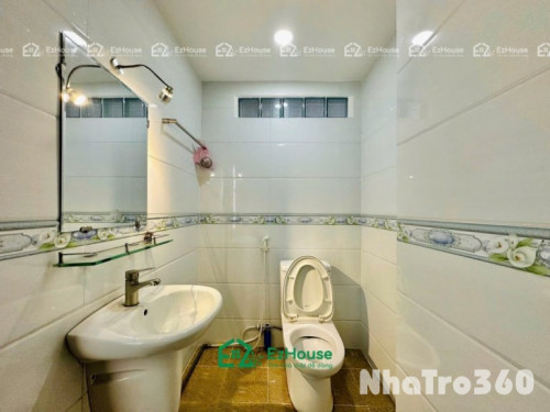 Ngay công viên Phú Lâm, máy giặt riêng, Full nt