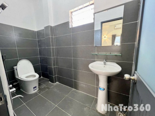 CHO THUÊ CĂN HỘ STUDIO CỬA SỔ TÁCH BẾP Q1