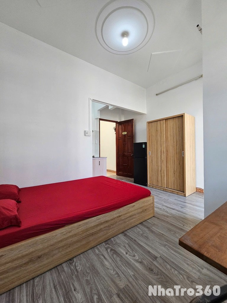 Studio Cửa Sổ , Ban Công , Full Nội Thất Chỉ 4.XTr