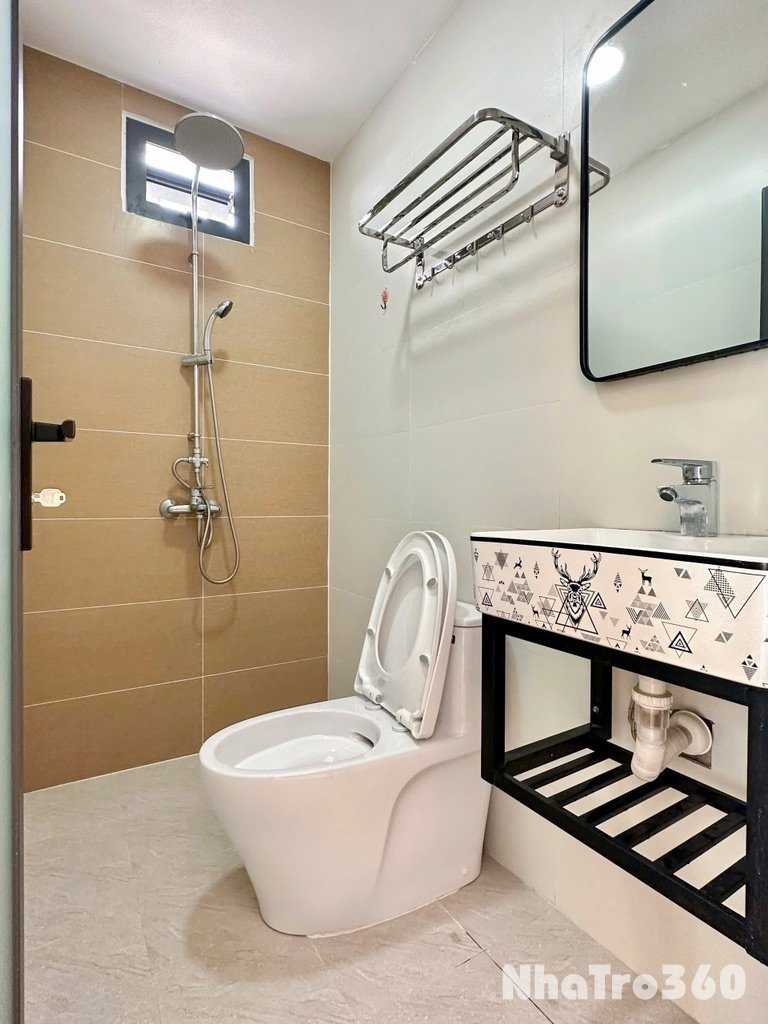 Phòng ban công full nội thất Lương Ngọc Quyến Q8