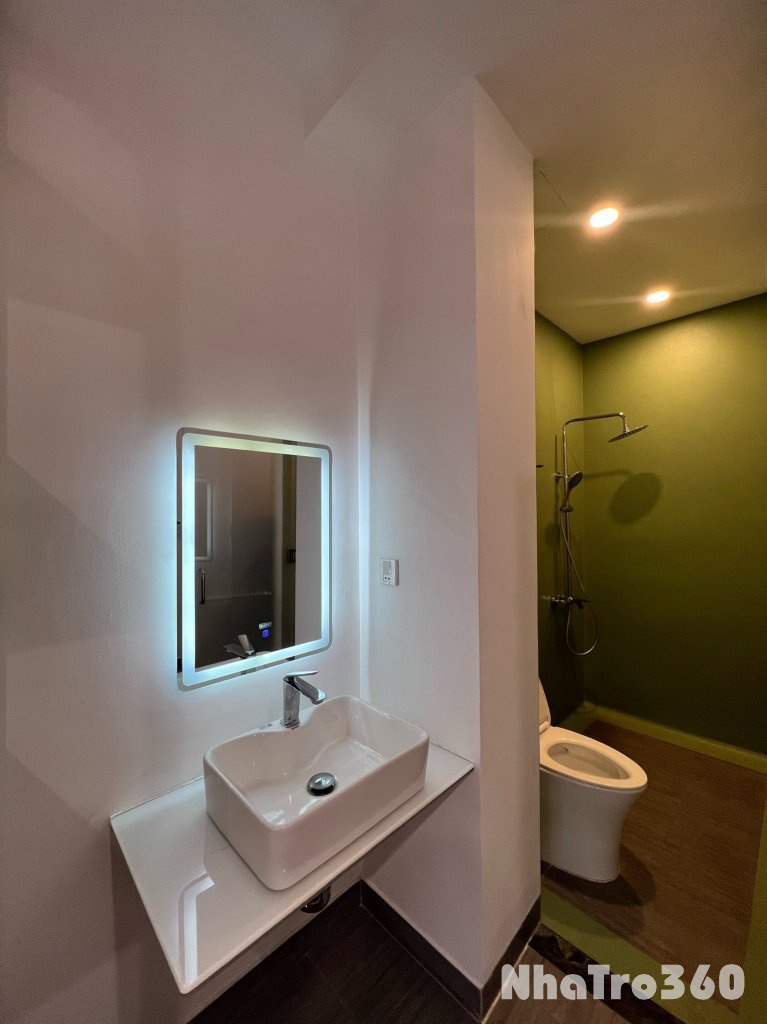 Cho thuê căn hộ ban công, Q1 || đường Thạch Thị Thanh || gần chợ Tân Định, Công Viên Lê Văn Tám