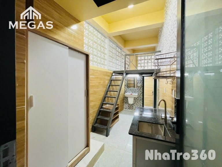 Full nội thất, có gác, bao thoáng mát