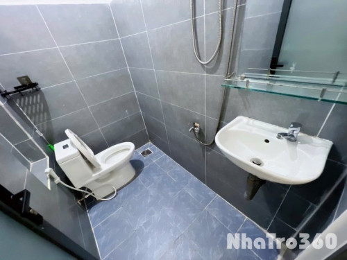 CĂN HỘ 1 PN BANCOL MÁY GIẶT RIÊNG NGAY SÂN BAY TB