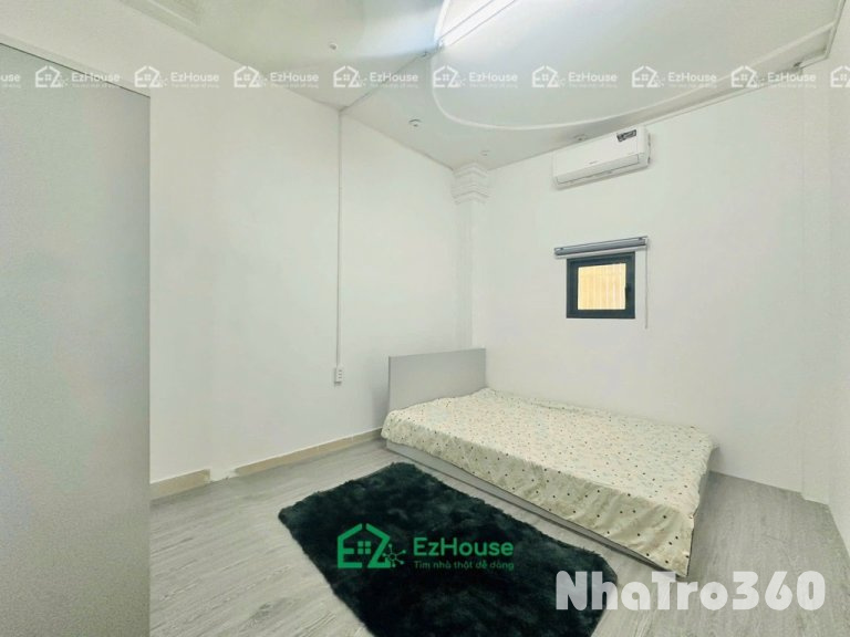 Ban công, tách bếp, phòng ngủ, siêu rộng và thoáng