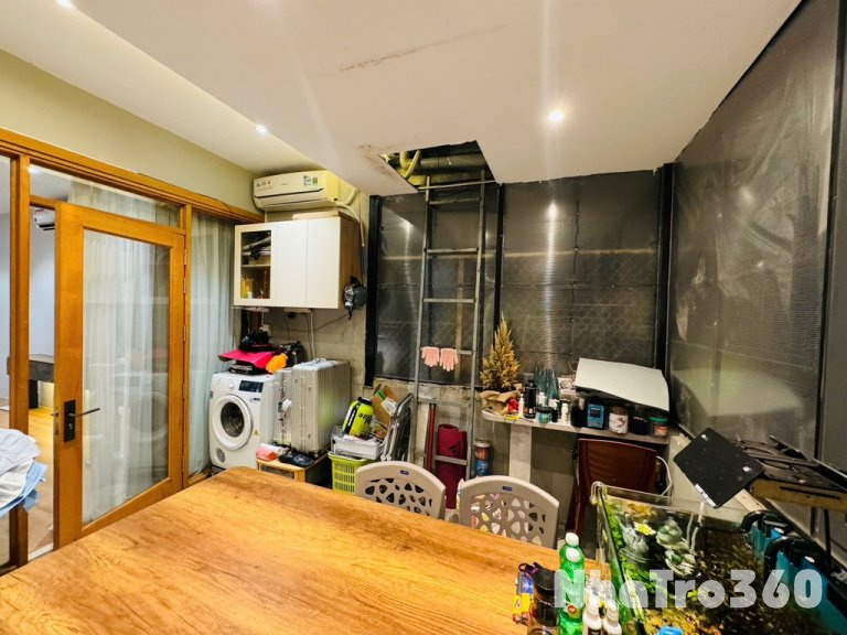 TRỐNG CĂN HỘ STUDIO TÁCH BẾP CỰC SANG TẠI Q10