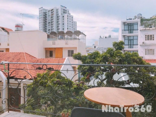 Căn hộ full nội thất ban công Lý Chính Thắng Q3