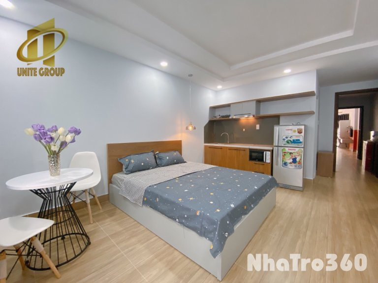 Cho thuê căn hộ ban công, Q1 || ngay Nguyễn Thái Bình || gần chợ Bến Thành, cầu Calmette, Công viên 23 tháng 9