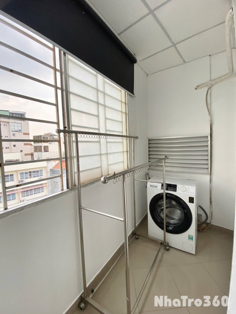 CĂN HỘ 1 PN CỬA SỔ FULL NỘI THẤT QUẬN 1