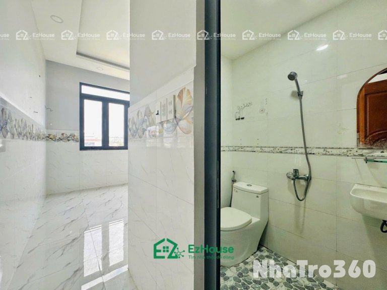 Phòng full nội thất, cửa sổ