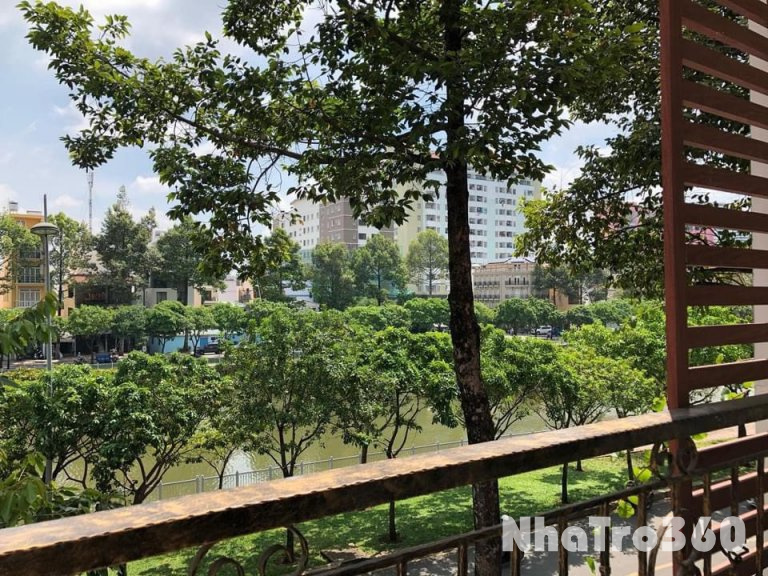 DUPLEX BAN CÔNG VIEW SÔNG QUẬN 1
