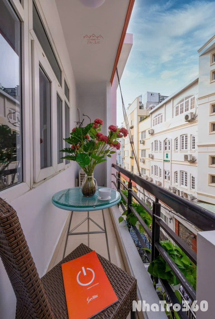 CĂN HỘ STUDIO RỘNG BAN CÔNG GẦN 50M2 QUẬN 1