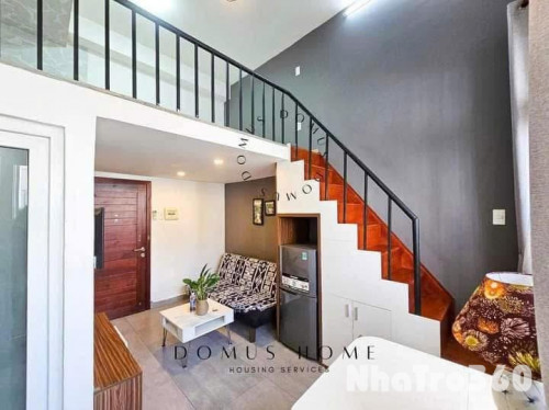 DUPLEX bancon ( máy giặt riêng ) ngay Trung tâm Quận 7