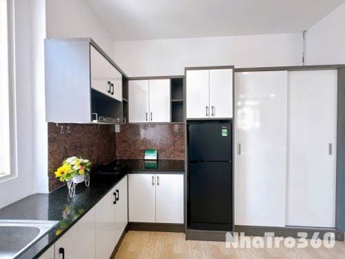 Cho thuê căn hộ Studio Ban công Q10 gần toà nhà Viettel