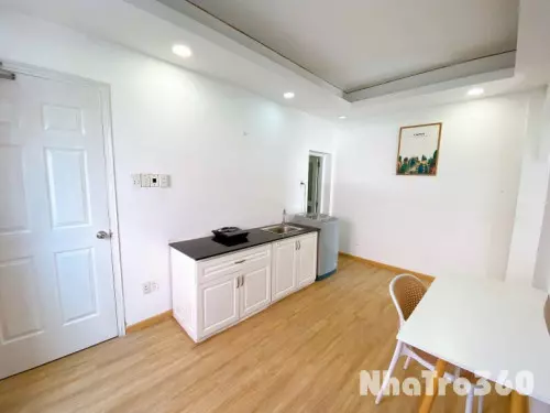 Cho thuê căn hộ 1PN, ban công, Q10 || ngay Thành Thái || gần Sân Vân Động Phú Thọ, Nhà Thờ Đồng Tiến, Vạn Hạnh Mall