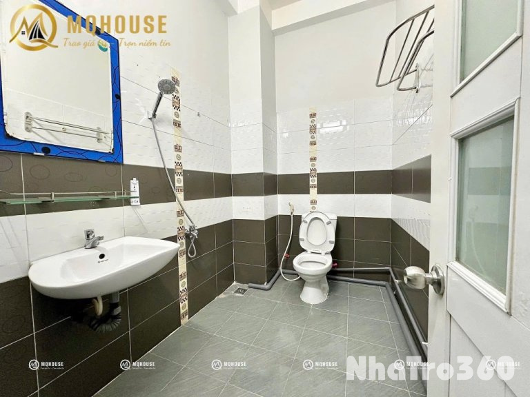 Studio full nội thất ban công gần ĐH Luật Quận 4