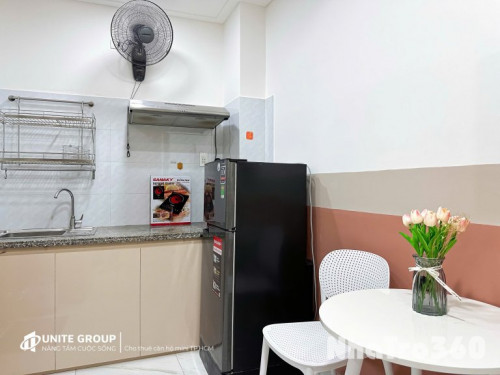 Căn hộ cho thuê ngay trung tâm quận 1, có cửa sổ đón nắng, rộng rãi thoáng mát