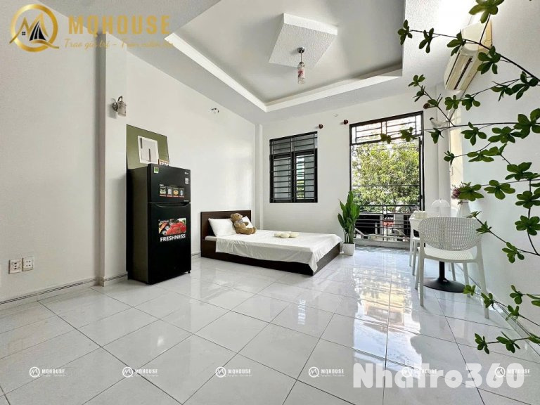 Studio full nội thất ban công gần ĐH Luật Quận 4