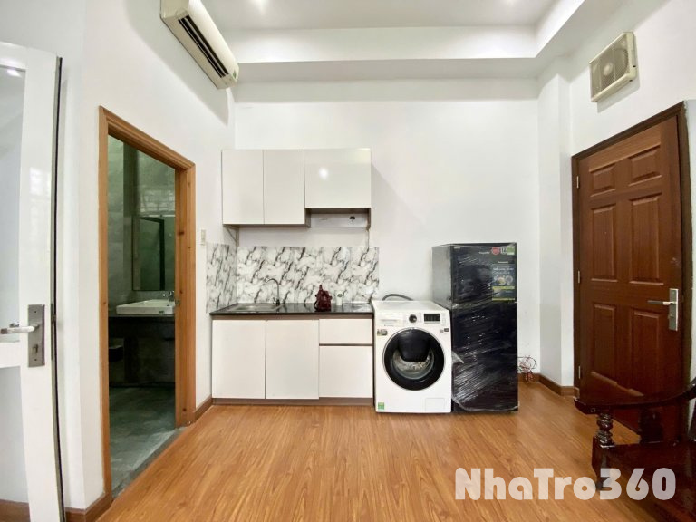 CĂN HỘ CAO CẤP 1PN BAN CÔNG THOÁNG MÁT FULL NT NGAY TRUNG TÂM Q10