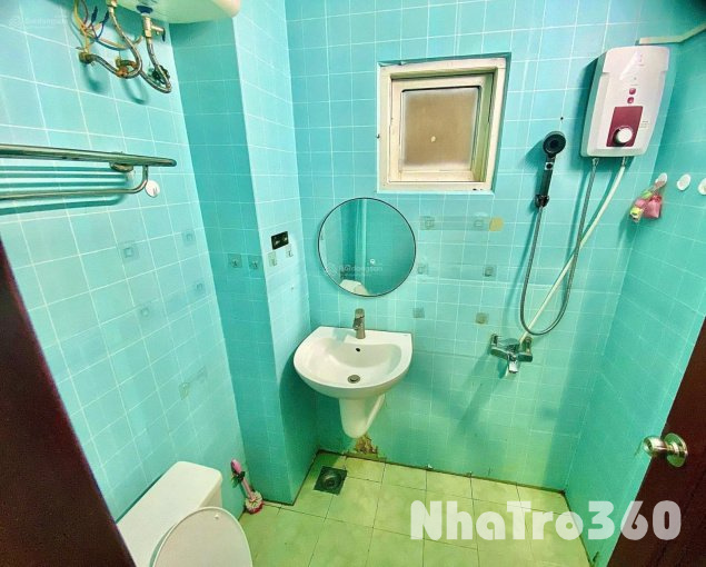 Cho thuê căn hộ 1PN, ban công, Q1 || ngay Đề Thám || gần Đại Học Văn Lang, Công viên 23 tháng 9, cầu ông Lãnh