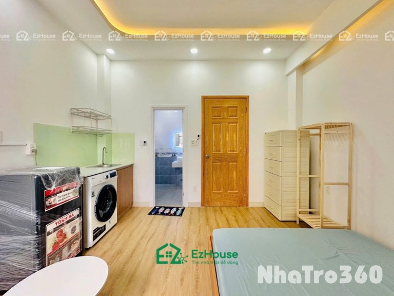 Phòng full nội thất, cửa sổ, máy giặt riêng