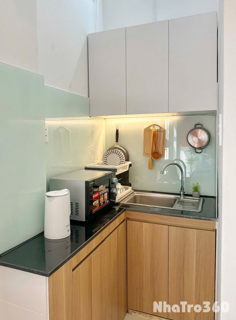 CĂN HỘ DỊCH VỤ STUDIO QUẬN 8 CÓ BAN CÔNG GẦN CẦU NGUYỄN VĂN CỪ