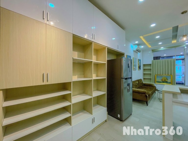 Căn hộ full nội thất ban công Trần Quang Diệu Q3