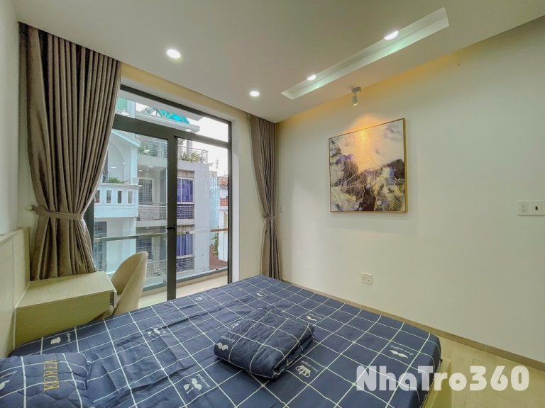 Căn hộ full nội thất ban công Trần Quang Diệu Q3